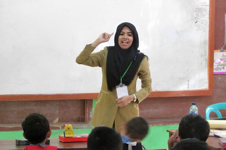 Kabar Baik Bagi Guru PNS PPPK di Daerah Presiden Tegaskan Tunjangan Guru ASN Daerah Ditransfer Langsung