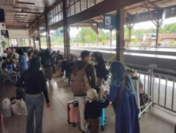 Mudik Lebaran 2025 Lancar 20 Ribu Pemudik Tiba di Blora Gunakan Kereta Api