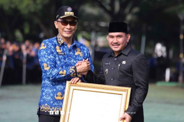 Pelantikan PPPK Pemkab Bekasi Cetak Sejarah Terbanyak di Indonesia dan Raih Penghargaan BKN