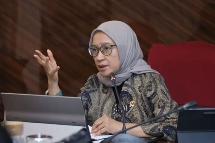 Penataan Tenaga Honorer untuk Meningkatkan Kualitas Birokrasi MenPANRB Rini Pemda Harus Aktif