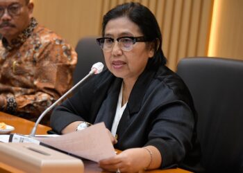 Ribuan Nakes Honorer Daerah Tidak Masuk Database BKN Komisi IX DPR RI Pemda Harus Tanggung Jawab