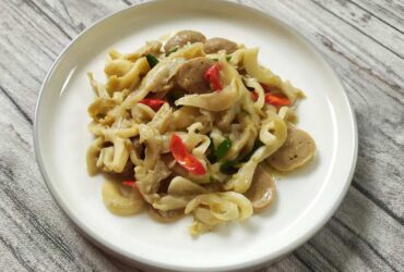 Sat-Set Gak Pake Lama! Tumis Jamur Tiram Pentol Bakso Ide Menu Sahur Praktis dan Bergizi