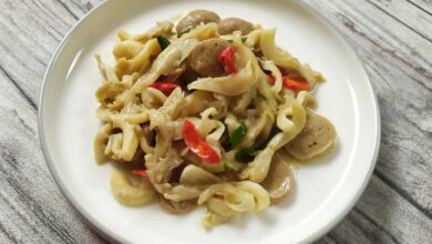 Sat-Set Gak Pake Lama! Tumis Jamur Tiram Pentol Bakso Ide Menu Sahur Praktis dan Bergizi