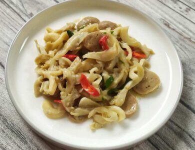 Sat-Set Gak Pake Lama! Tumis Jamur Tiram Pentol Bakso Ide Menu Sahur Praktis dan Bergizi