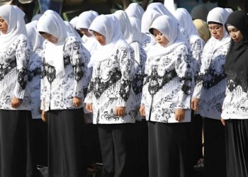 THR dan Gaji ke 13 untuk Guru PNS dan PPPK Siap Masuk Rekening Segini Nominal Besarannya