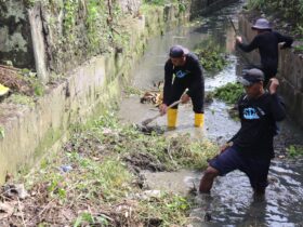 Pasca Banjir, Wabup Blora Pimpin Aksi Bersih Sungai di Cepu