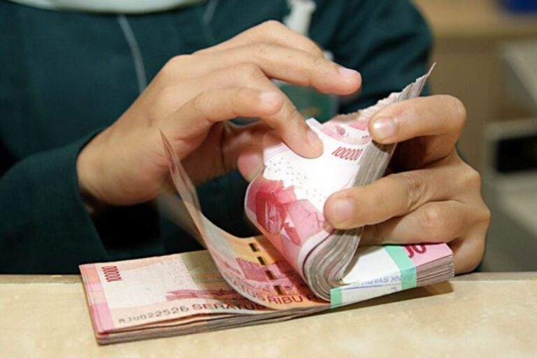 Naik 65 Persen Segini Besaran UMR Tahun 2025 di 38 Provinsi di Indonesia