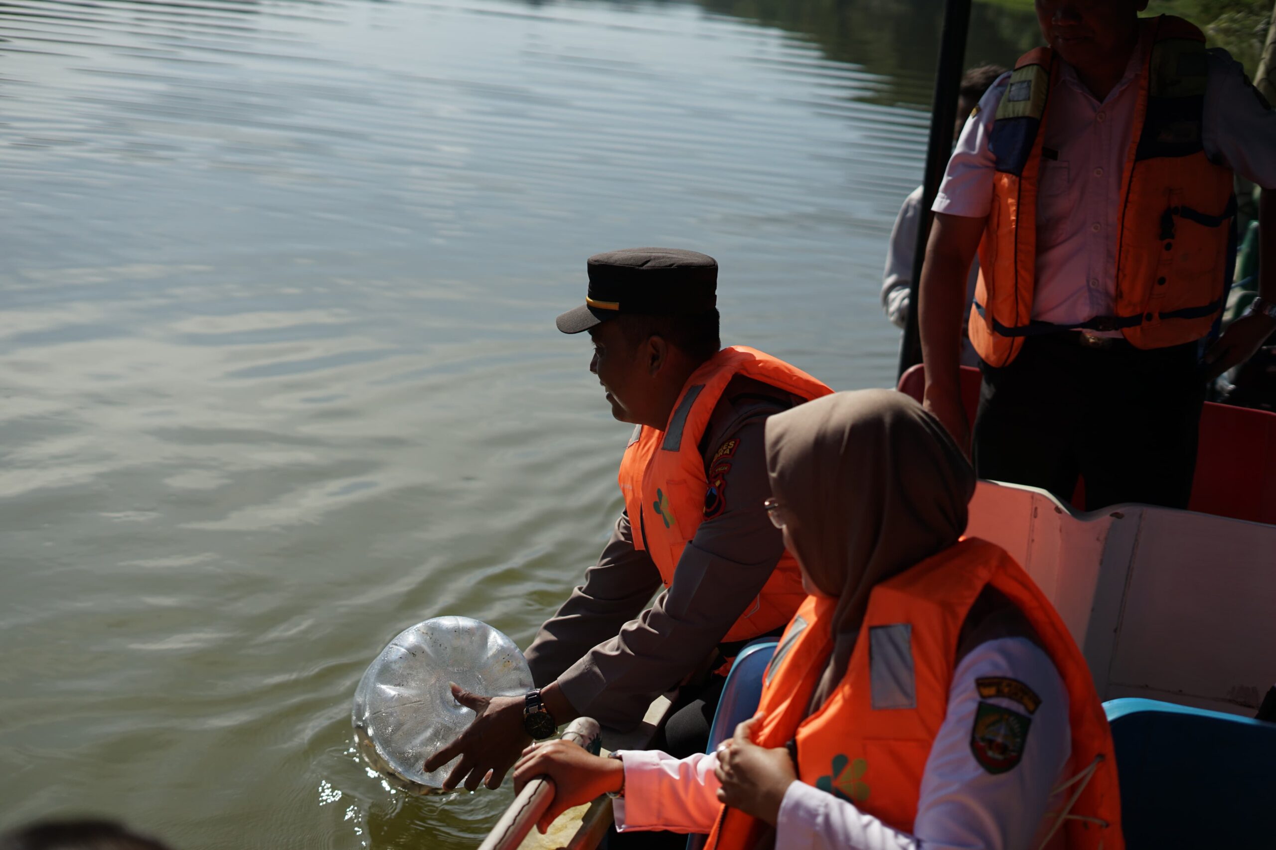 Pemkab Blora Tebar 32 Ribu Ekor Benih Ikan