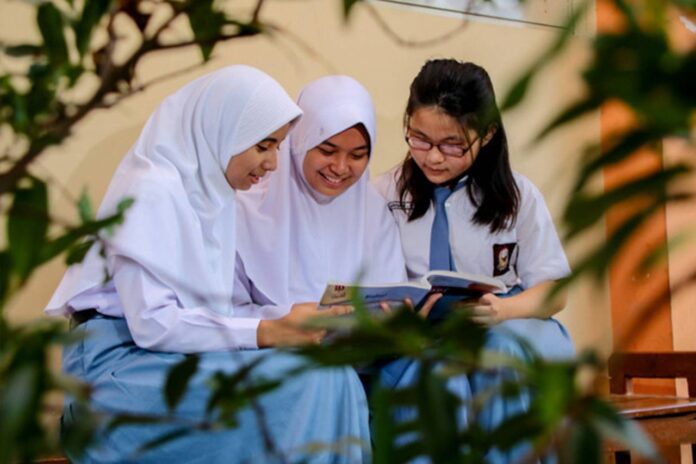 10 SMA Terbaik di Bojonegoro Menurut Data Puspresnas Nomor 1 Pemborong Medali Emas