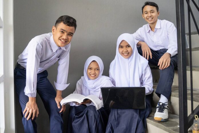 Daftar 10 SMP Terbaik di Bojonegoro Berdasarkan Prestasi di OSN Menurut Database Puspresnas