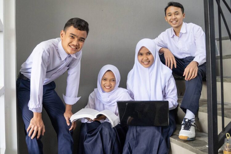 Daftar 10 SMP Terbaik di Bojonegoro Berdasarkan Prestasi di OSN Menurut Database Puspresnas