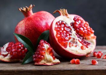 Dianggap Buah Super 10 Khasiat Buah Delima Untuk Kesehatan yang Perlu Anda Ketahui