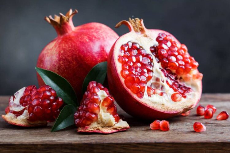 Dianggap Buah Super 10 Khasiat Buah Delima Untuk Kesehatan yang Perlu Anda Ketahui