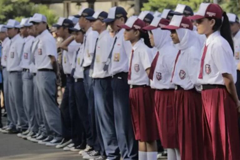 Lengkap Ketentuan Batas Usia Masuk Sekolah Jenjang TK SD SMP dan SMA di SPMB 2025