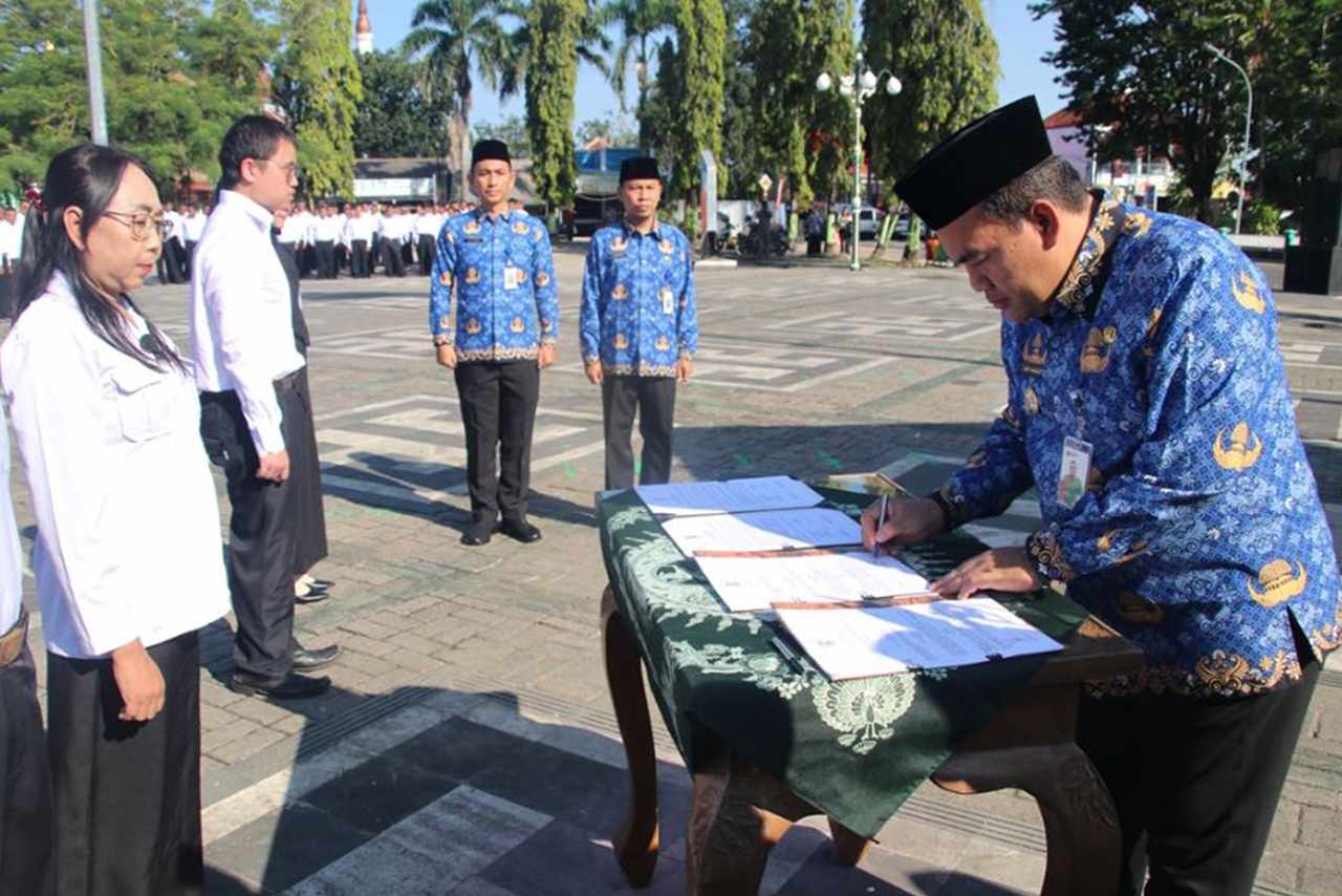 Sebanyak 1048 PPPK di Blora Resmi Dilantik dan 179 CPNS Terima SK Pengangkatan