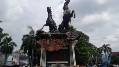 8 Tahun Epik Berdiri Patung Arjuna Wiwaha di Kota Cepu Ambrol