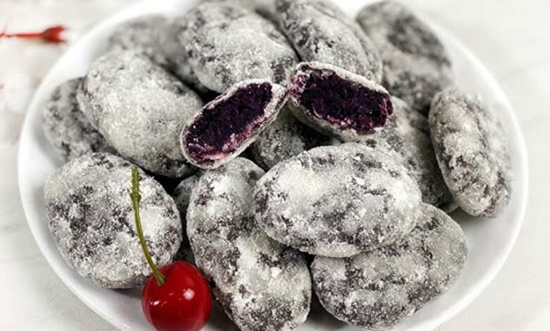 Kue Gemblong Ketan Hitam Kenyal dan Lembut Kreasi Jajanan Khas Masa Kecil yang Menggoda Kenangan