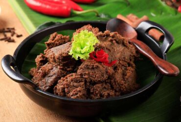Maknyuss Resep Rendang Sapi Khas Minangkabau Kreasi Ide Menu Idul Adha yang Otentik