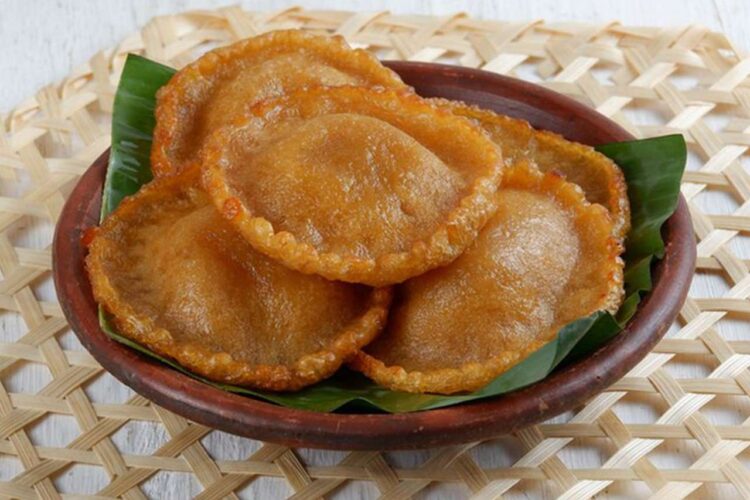 Resep Kue Cucur Anti Gagal Menggali Kenikmatan Jajanan Tradisional yang Tak Lekang oleh Waktu