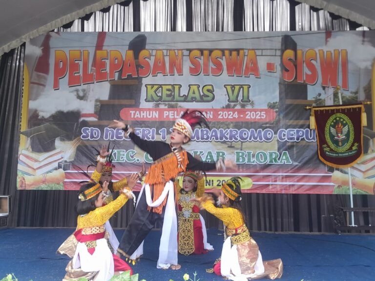 SDN 1 Tambakromo Moncer Gelar Pelepasan Siswa