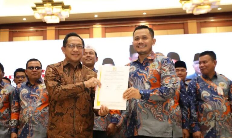 Siswanto Resmi Dilantik sebagai Ketua Umum ADKASI