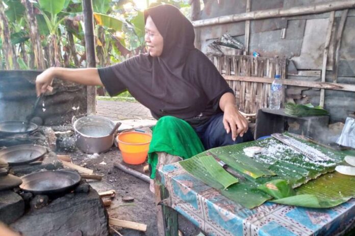8 Tahun Geluti Serabi Blora Siti Indasah Pertahankan Resep Leluhur