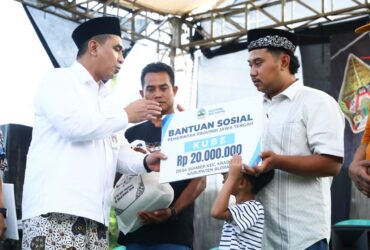 Taj Yasin Salurkan Rp860 Juta Modal Usaha untuk KUBE Blora