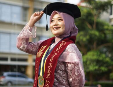 Mengenal Lebih Dekat Choirul Anisa Firdaus, Wisudawan Terbaik PEM Akamigas dari Cepu
