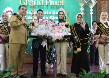 Ahmad Fikri Haikal dan Chintia Aprilia Putri Duta Genre Blora 2025