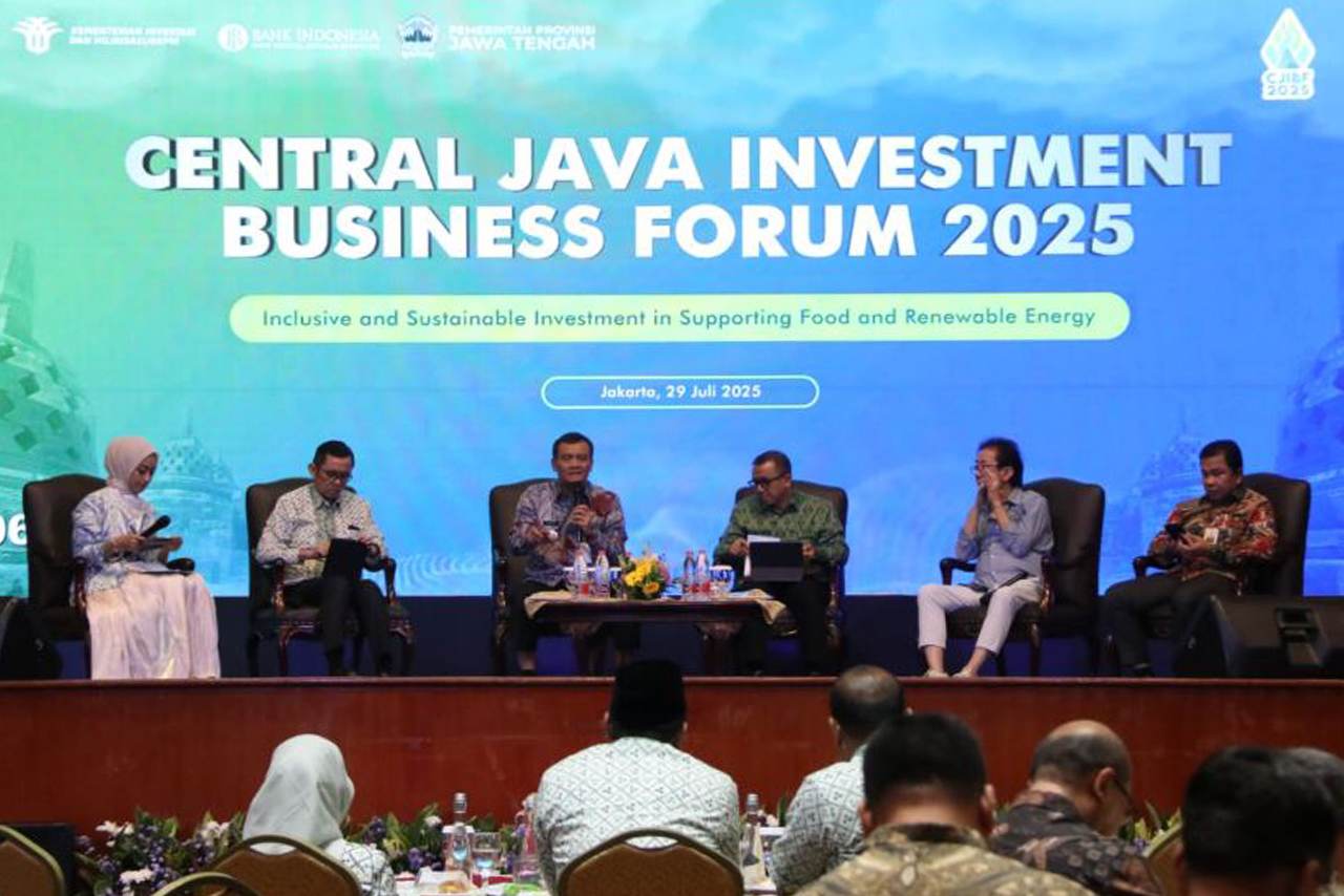Bupati Blora Terima Penghargaan CJIBF 2025