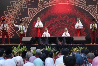 Disemarakkan Penampilan Para Siswa Sekolah Rakyat Pembukaan Serentak MPLS Sekolah Rakyat Berlangsung Meriah