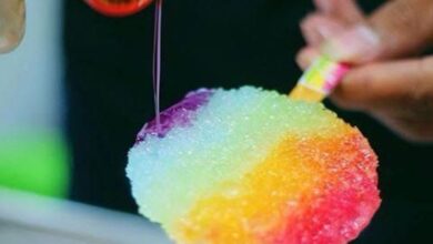 Kelezatan yang Menggugah Kenangan Es Gosrok Jajanan Es Legendaris dengan Warna-Warni yang Bikin Meleleh