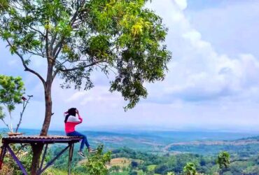 Menikmati Pemandangan Blora dari Puncak 7 Wisata Blora dengan Bukitnya yang Ikonik