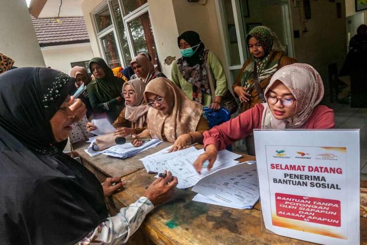 Menuju Bansos yang Tepat Sasaran Warga Kini Bisa Usul dan Sanggah DTKS Secara Mandiri