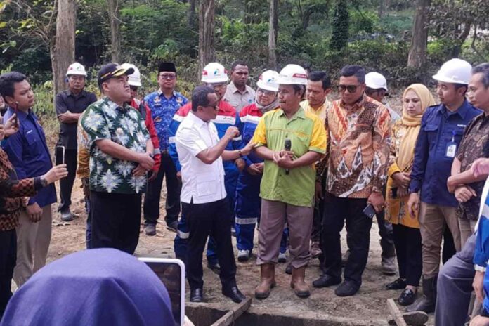 Potensi Cuan Gede Bahlil Izinkan Warga Nambang Minyak Sumur Tua di Blora