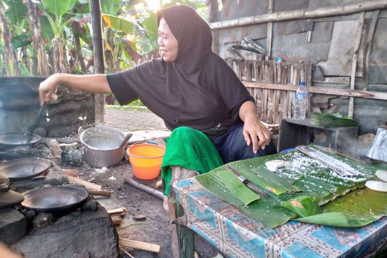 Serabi Legendaris Khas Blora: Kuliner Tradisional yang Terus Hidup dan Berkembang 1 Serabi Legendaris Khas Blora Kuliner Tradisional yang Terus Hidup dan Berkembang di Blora