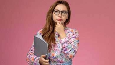 Sering Tolah-Toleh Inilah 4 Zodiak dengan Kemampuan Berpikir yang Lambat