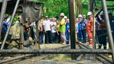 Sinyal Produksi Migas Menguat Bahlil Tinjau Sumur Tua di Blora