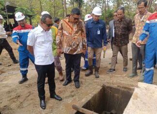 Tinjau Sumur Tua di Blora Menteri ESDM Masyarakat Tidak Perlu Was-Was Lakukan Pengeboran Legal