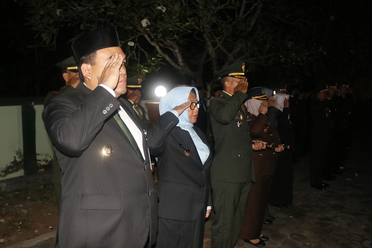 Apel Kehormatan dan Renungan Suci Dilaksanakan di TMP Wira Bhakti Blora