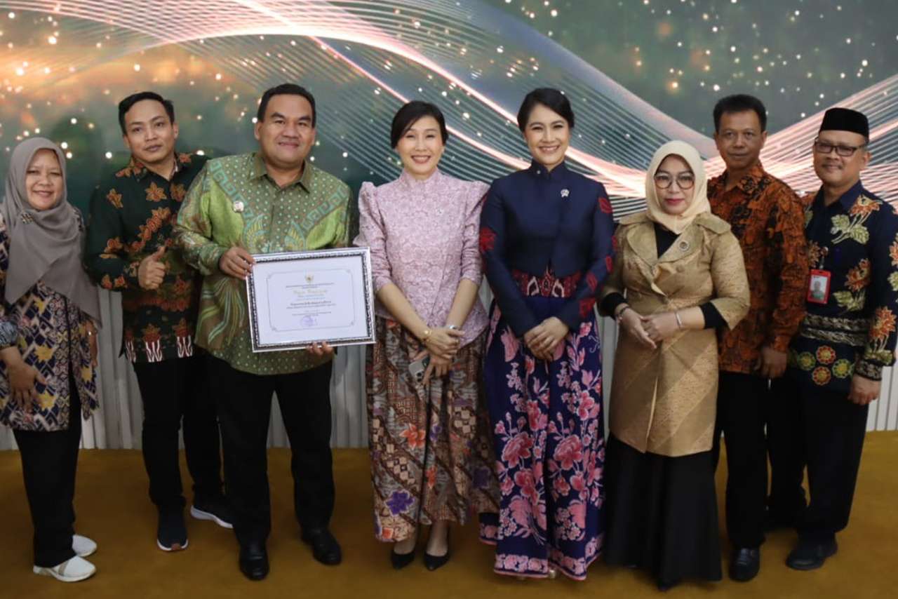 Blora Raih Penghargaan KLA Kategori Nindya