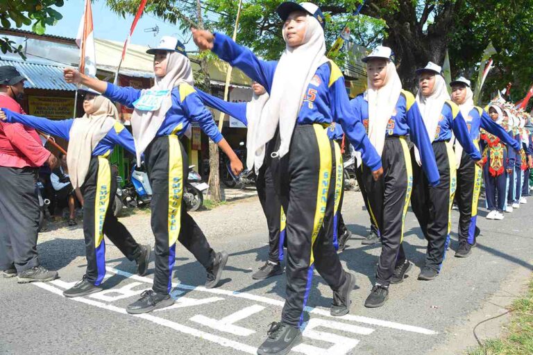 Cek Apakah Tim Kamu Termasuk Juara Gerak Jalan 2025 Tingkat SMP di Cepu Blora