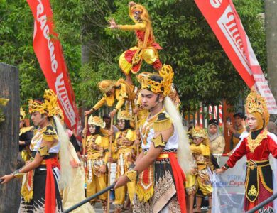 Diikuti 113 Peserta Karnaval Cepu 2025 Tingkat TK SD SMP Menampilkan Ragam Cerita Rayat dari Blora