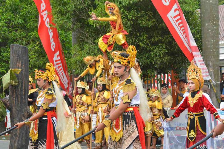 Diikuti 113 Peserta Karnaval Cepu 2025 Tingkat TK SD SMP Menampilkan Ragam Cerita Rayat dari Blora
