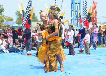 Dimeriahkan Ragam Pentas Seni Ini Dia Juara Lomba Kirab Budaya Gunungan 2025 Desa Kentong
