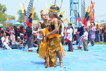 Dimeriahkan Ragam Pentas Seni Ini Dia Juara Lomba Kirab Budaya Gunungan 2025 Desa Kentong