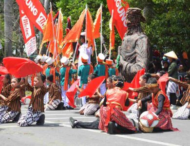 Dimulai Pukul 8 Pagi Karnaval Cepu 2025 Tingkat TK SD SMP Berakhir Jelang Pukul 6 Sore