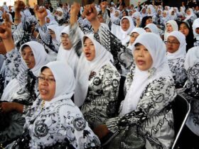 Kado HUT RI untuk Guru Pemerintah Salurkan 3 Jenis Bantuan bagi Guru Non ASN dan Pendidik Nonformal