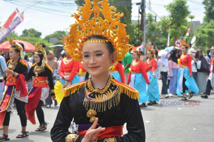 Peserta Karnaval Drumband Merapat Ini Dia Daftar Juara Karnaval Cepu 2025 Tingkat SMA dan Umum