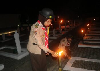 Tradisi Renungan Suci di Malam HUT RI Tak Sekedar Nyala Obor